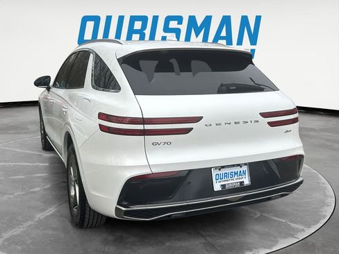 Used 2026 Genesis GV70 2.5T image 4