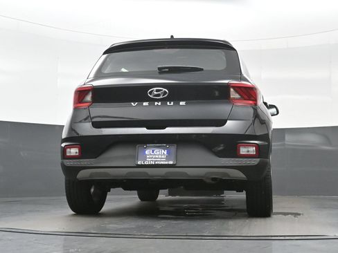 Used 2021 Hyundai Venue SEL FWD image 28
