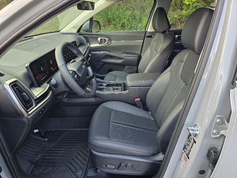 New 2026 Kia Sorento EX FWD image 5