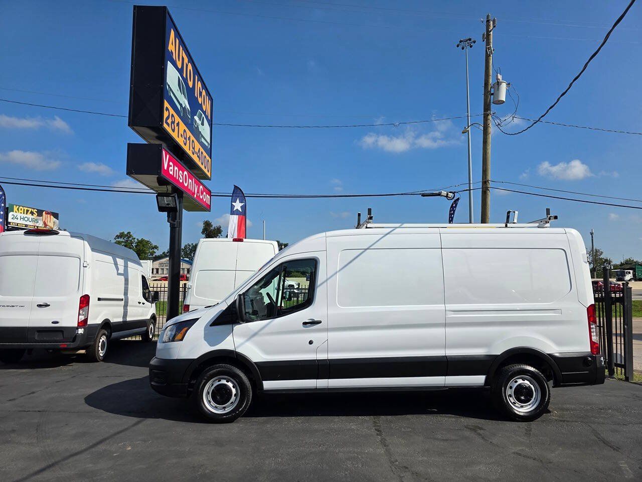 Used 2023 Ford Transit 250 Medium Roof w/ Load Area Protection Package RWD image 4