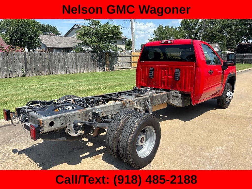 Used 2021 GMC Sierra 3500 4x4 Regular Cab w/ Convenience Package image 10