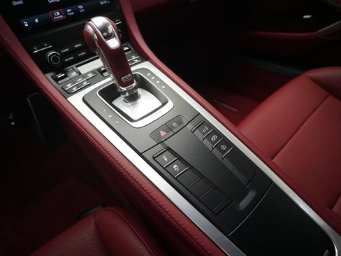 Certified 2025 Porsche 718 Cayman GTS RWD image 24