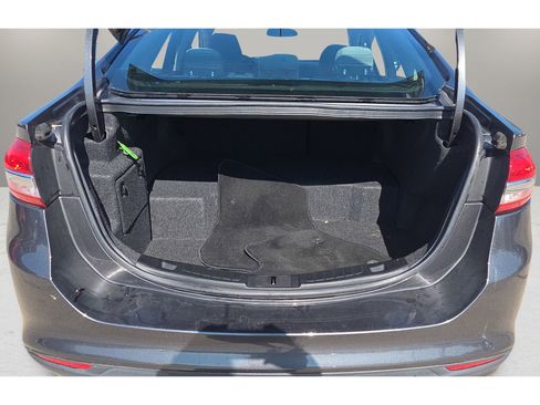 Used 2018 Ford Fusion S image 27