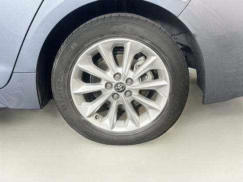 Used 2020 Toyota Corolla LE w/ LE Convenience Package image 11