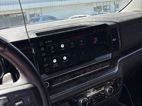 Used 2022 GMC Sierra 1500 Elevation w/ Elevation Premium Package image 2