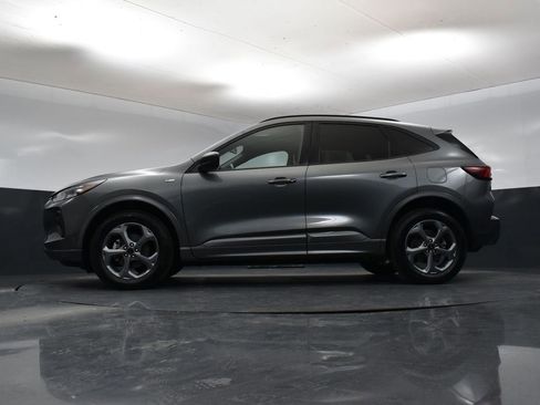 Used 2023 Ford Escape ST-Line image 34
