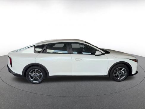 Used 2025 Kia K4 FWD image 16