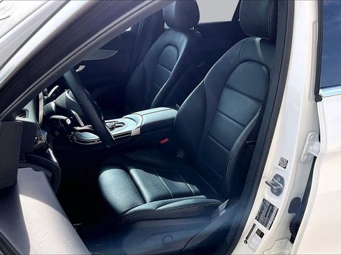Certified 2019 Mercedes-Benz GLC 300 image 8