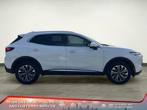 New 2025 Buick Envision Preferred image 9