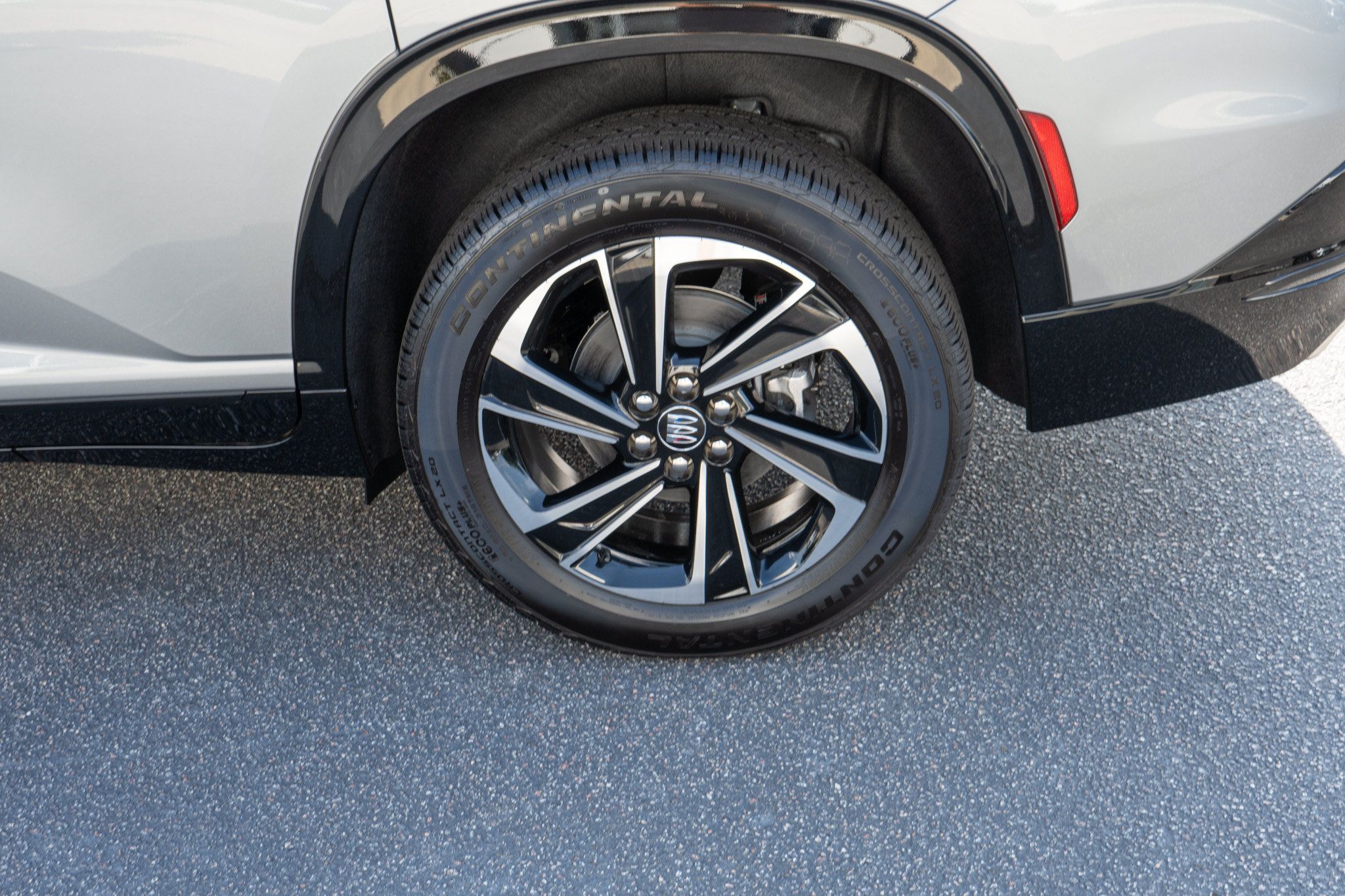 New 2026 Buick Enclave Sport Touring w/ Power Package FWD image 11