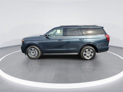 New 2025 Ford Expedition Active image 5