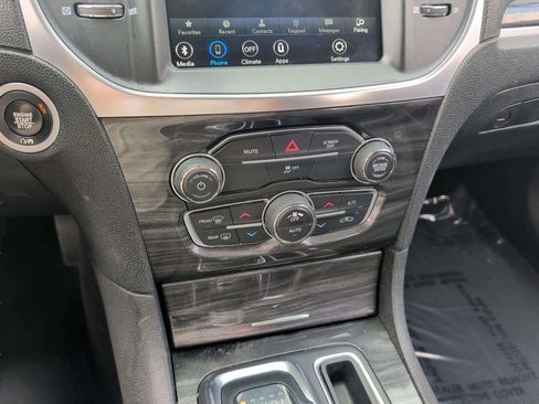 Used 2021 Chrysler 300 Touring w/ Driver Convenience Group image 14