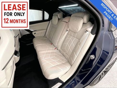 Used 2023 BMW 760i xDrive w/ Executive Package image 35