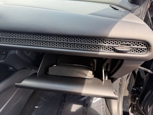 Used 2024 Honda HR-V Sport image 32