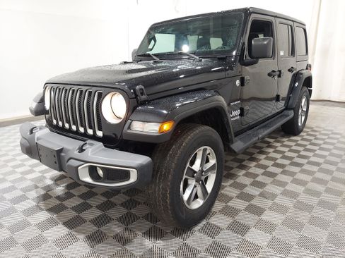 Used 2021 Jeep Wrangler Unlimited Sahara w/ Uconnect 4C Nav & Sound Group AWD/4WD image 1