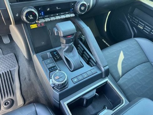 Used 2025 Toyota Tacoma TRD Off-Road w/ TRD Off Road Premium Package AWD/4WD image 26