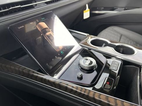 Certified 2026 Cadillac Escalade Platinum Sport image 20