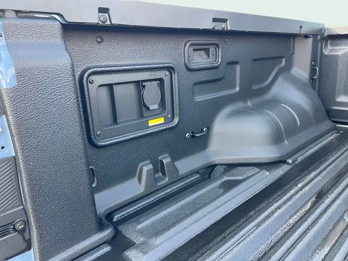 Used 2025 Ford Ranger XLT w/ Equipment Group 301A High AWD/4WD image 6