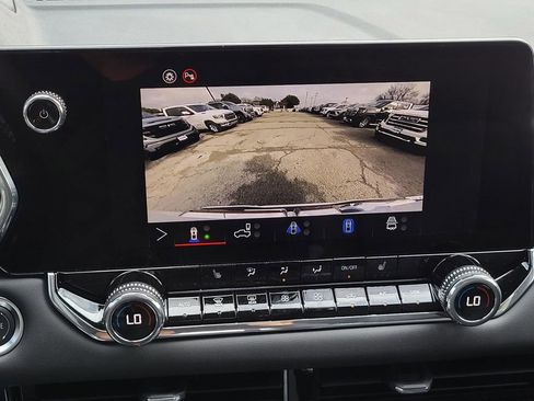 New 2026 GMC Canyon Elevation w/ Convenience Package image 9