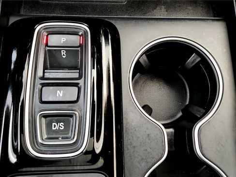 Used 2023 Honda Pilot Touring image 30