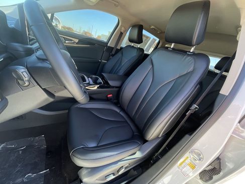 Used 2021 Lincoln Nautilus FWD w/ Equipment Group 101A image 16