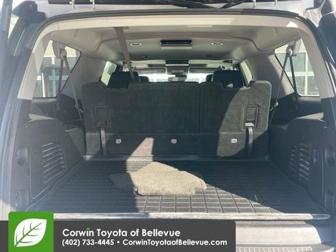 Used 2016 Chevrolet Suburban LT image 19