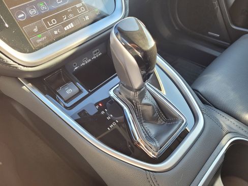 Used 2024 Subaru Outback Limited image 24