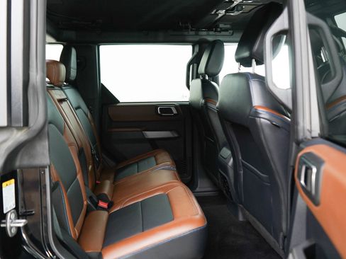 Used 2022 Ford Bronco Outer Banks AWD/4WD image 12