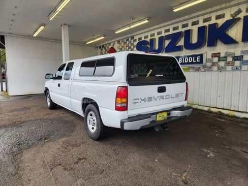 Used 2001 Chevrolet Silverado 1500 LS w/ Firm Ride Suspension Pkg image 9