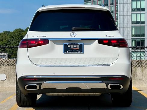 Certified 2026 Mercedes-Benz GLS 450 4MATIC image 6