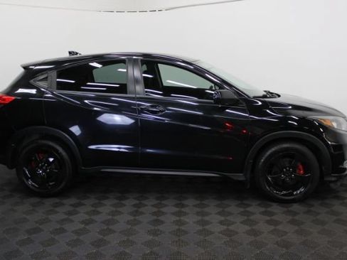 Used 2017 Honda HR-V LX image 4