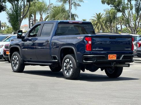Used 2021 Chevrolet Silverado 2500 Custom w/ Custom Value Package AWD/4WD image 3
