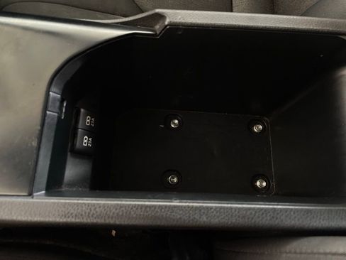 Used 2020 Toyota Camry LE image 27