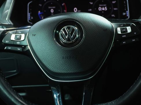 Used 2019 Volkswagen Tiguan SEL AWD/4WD image 16