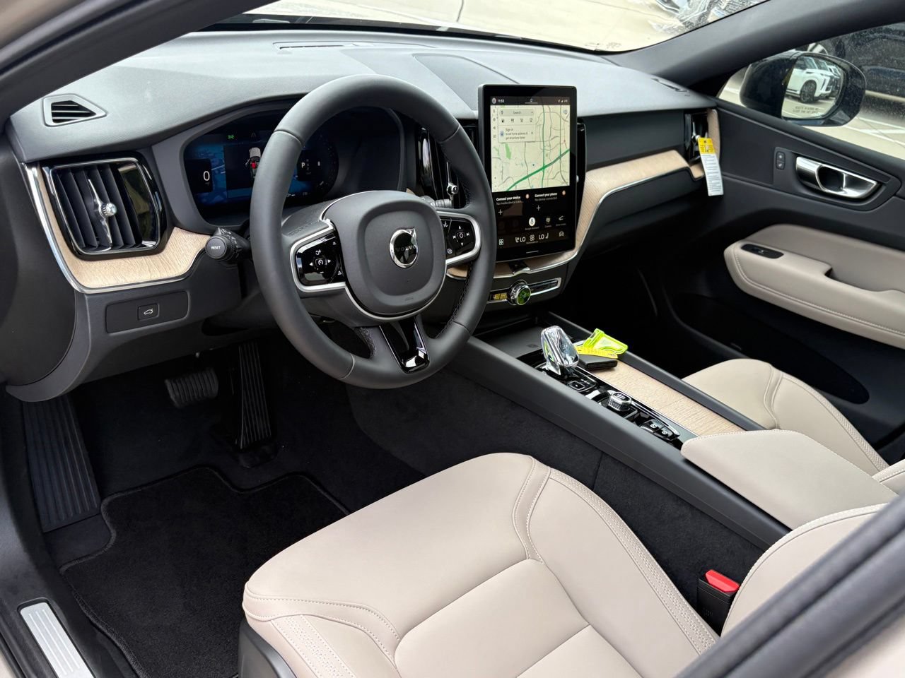 New 2026 Volvo XC60 B5 Core w/ Protection Package Premier AWD/4WD image 14