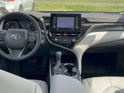 Certified 2023 Toyota Camry SE w/ Cold Weather Package image 31