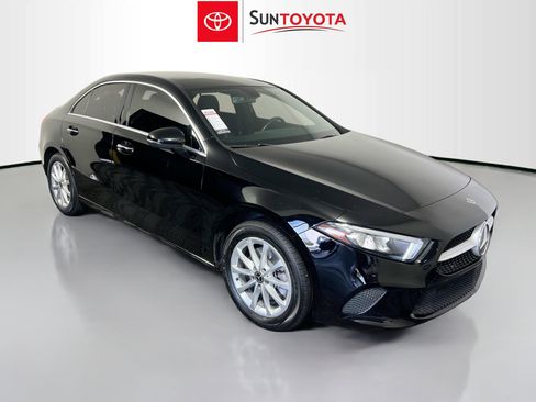 Used 2019 Mercedes-Benz A 220 4MATIC image 1