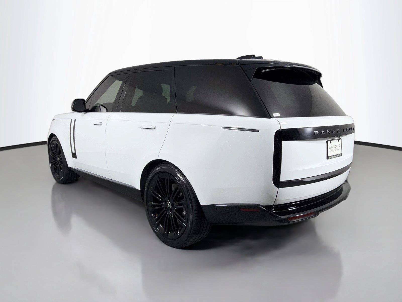 Certified 2024 Land Rover Range Rover SE AWD/4WD image 7