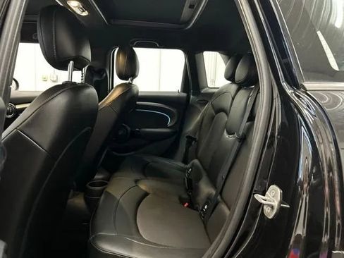 Used 2022 MINI Cooper 4-Door Hardtop FWD image 12