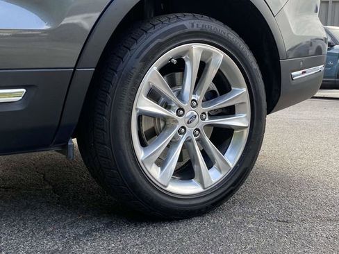 Used 2018 Ford Explorer Limited w/ Equipment Group 301A image 11