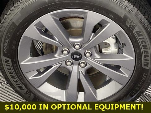 Used 2022 Ford Explorer XLT w/ Equipment Group 202A image 33