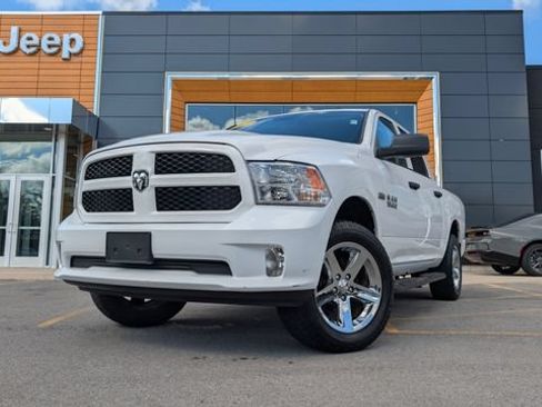 Used 2017 RAM 1500 Express w/ Express Value Package AWD/4WD image 1