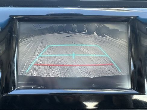 Used 2018 Toyota Camry SE image 20