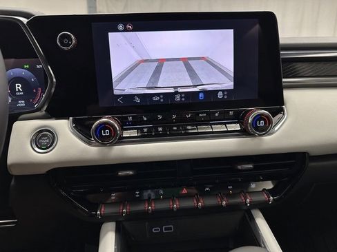 New 2025 GMC Canyon AT4 w/ AT4X Package image 8