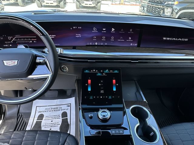 Certified 2026 Cadillac Escalade Platinum Sport w/ LPO, ONYX Package AWD/4WD image 24
