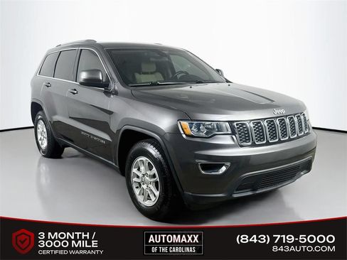 Used 2019 Jeep Grand Cherokee Laredo RWD image 1