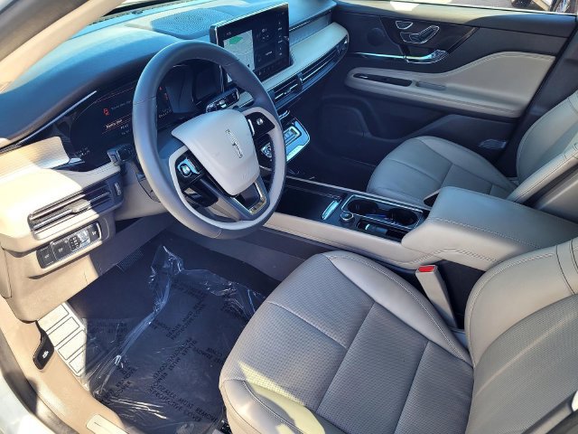 Used 2024 Lincoln Corsair AWD w/ Equipment Group 101A image 10