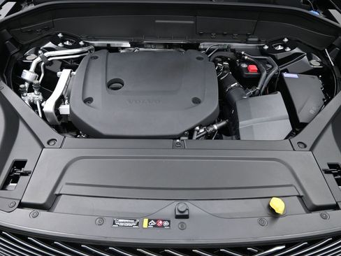New 2026 Volvo XC90 B6 Plus AWD/4WD image 12