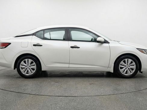 Used 2025 Nissan Sentra S FWD image 11
