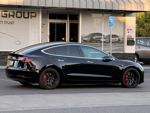 Used 2019 Tesla Model 3 Performance AWD/4WD image 8